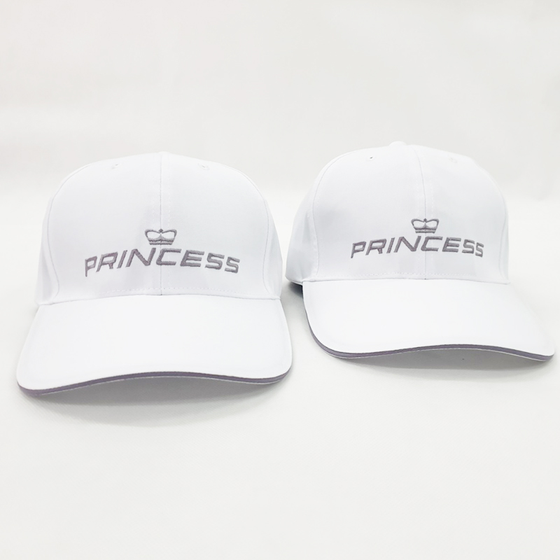 หมวกแก๊ปสีขาว Princess